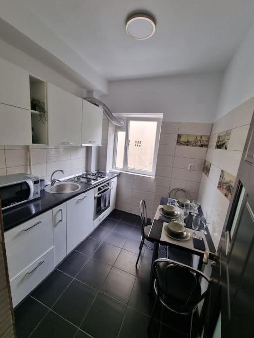 Central Old Town Apartment Boekarest Buitenkant foto